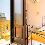Apartment Palazzo Migliaccio By Casa Di Marco